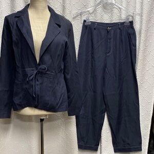 Vintage Gotham Square size 8 navy Blue Blazer and Pants Set with white stitching